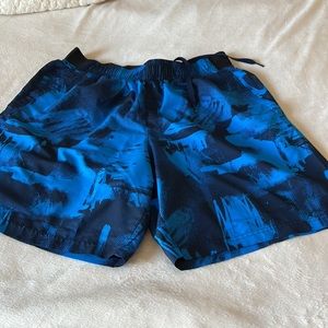 Under Armour Swim Trunks Size Large